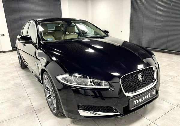 Jaguar XF cena 57900 przebieg: 106000, rok produkcji 2012 z Suchedniów małe 631